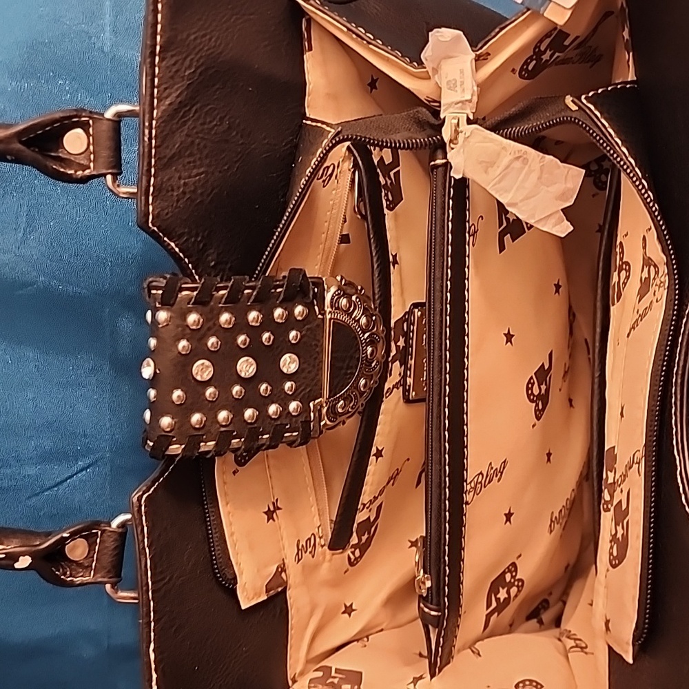 Concealed Carry Brown Camouflage Women's Concealed Carry Purse - Picture 2 of 9